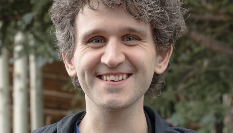 Foto Harry Melling